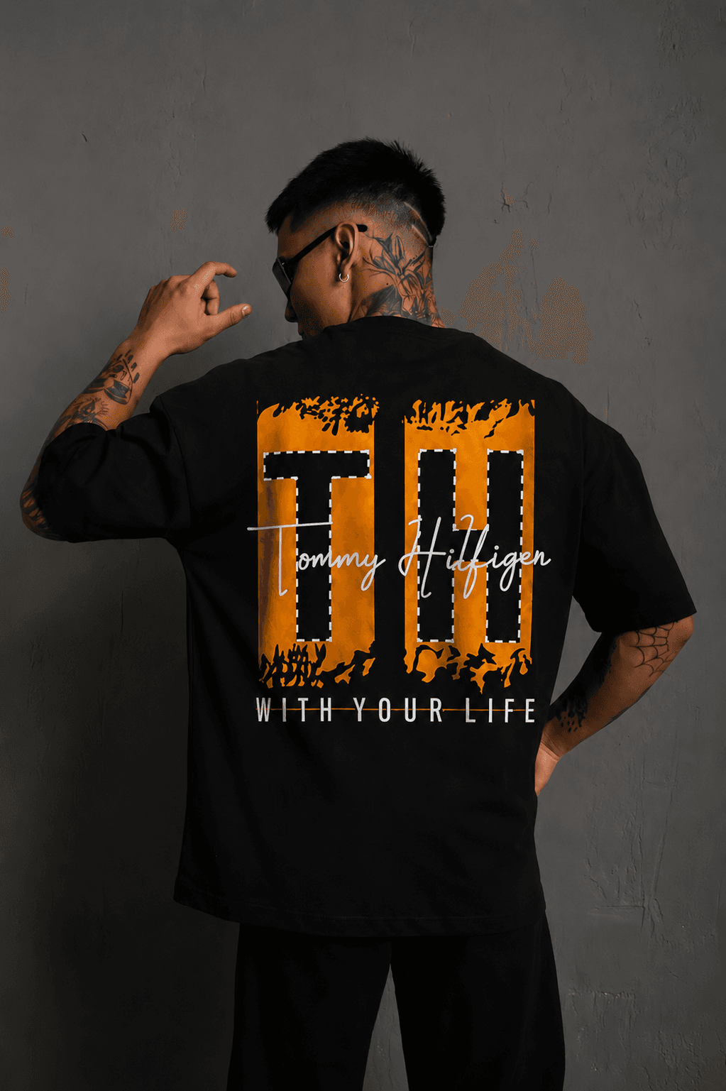 Black Oversized Urban Graphic T-Shirt – Orange Heritage Print