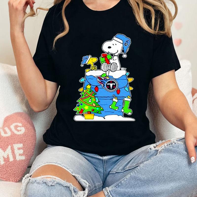 NFL Tennessee Titans Snoopy And Woodstock Merry Christmas Shirts
